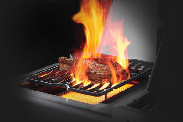 Napoleon Prestige® RSIB Gas Grill Series Features - Infrared Sizzle ZONE™ Side Burner